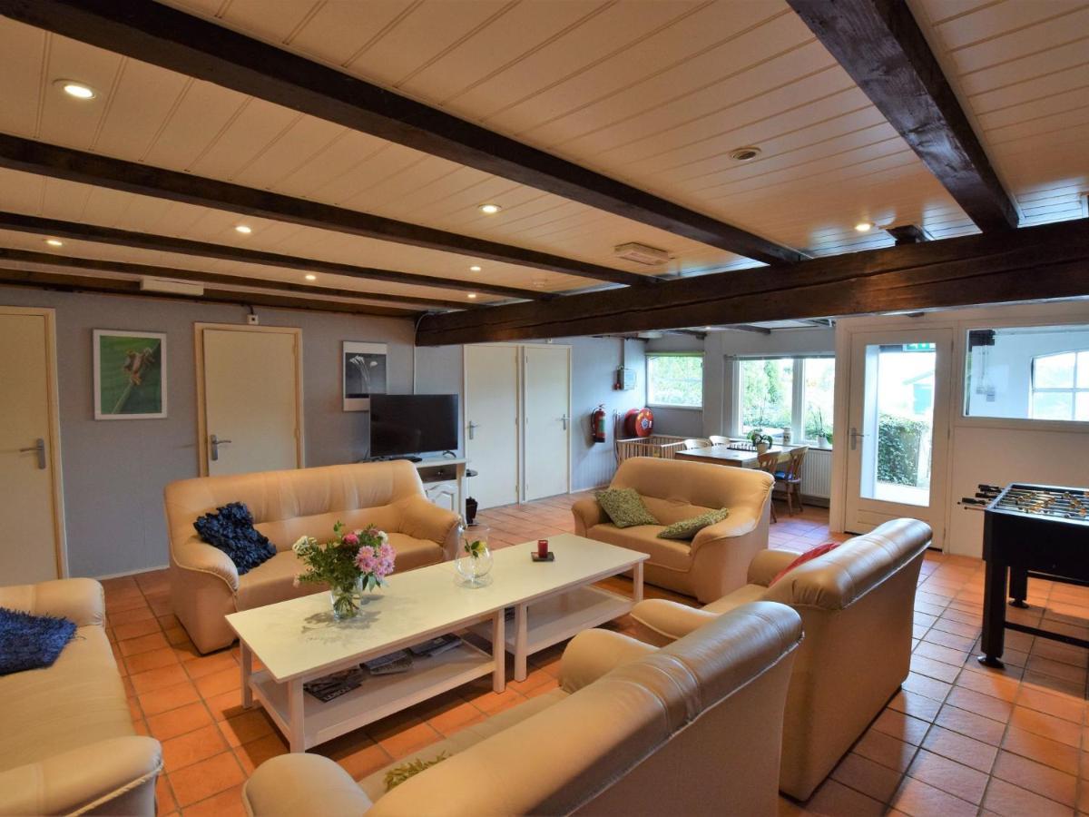 Quaint Farmhouse Near River In Oosterwijk ليردام المظهر الخارجي الصورة