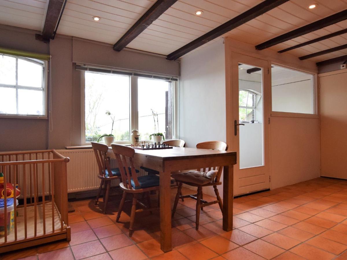 Quaint Farmhouse Near River In Oosterwijk ليردام المظهر الخارجي الصورة
