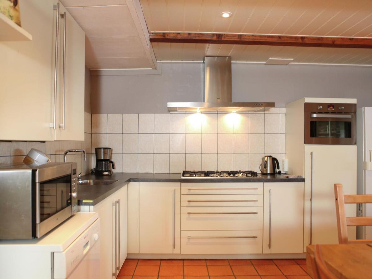 Quaint Farmhouse Near River In Oosterwijk ليردام المظهر الخارجي الصورة