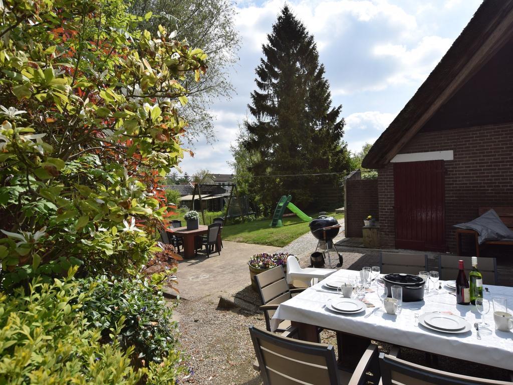 Quaint Farmhouse Near River In Oosterwijk ليردام المظهر الخارجي الصورة